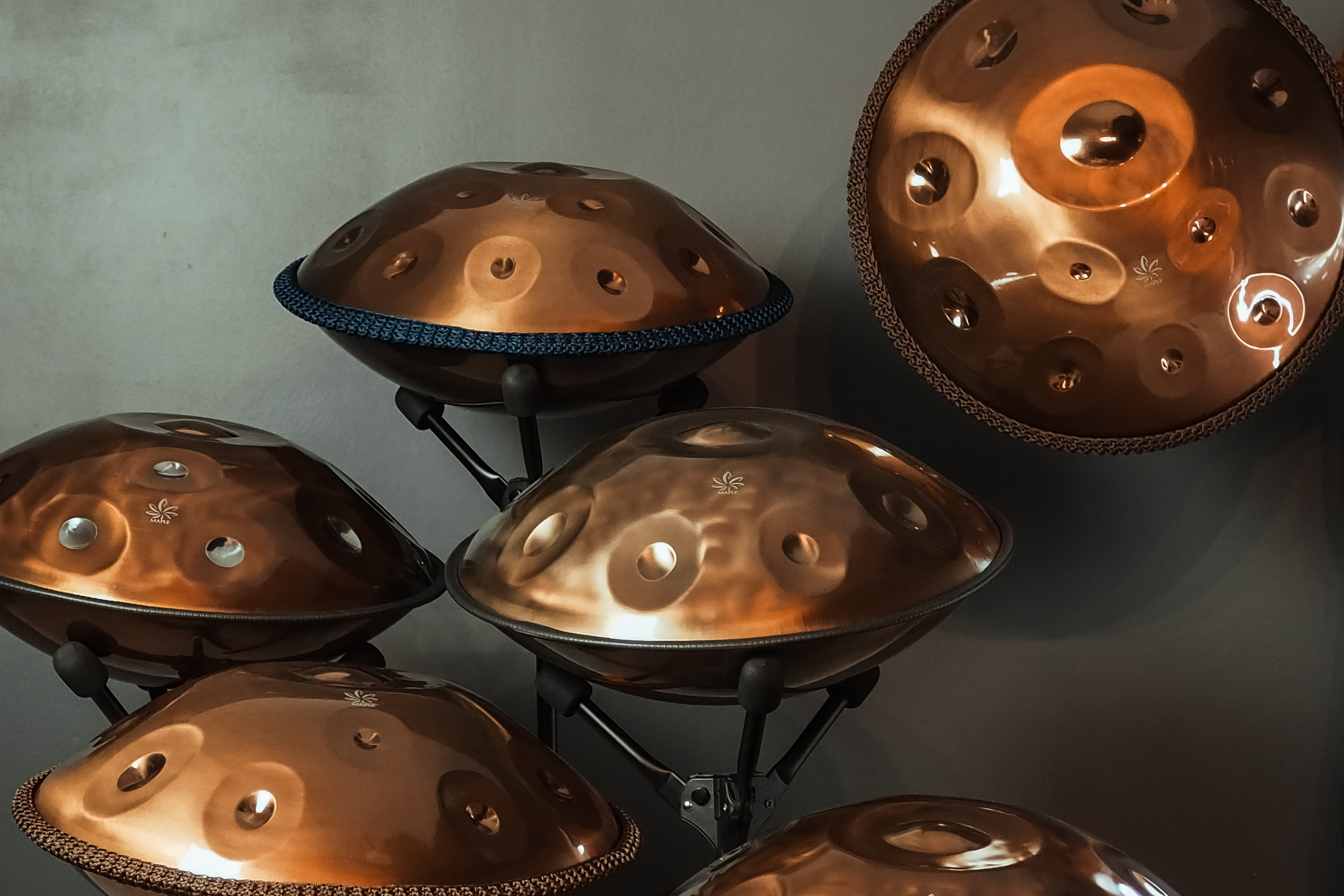 Maple Handpan player